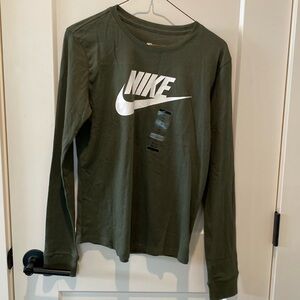 The Nike Tee.  Women’s Long Sleeve Cotton Tee.‎